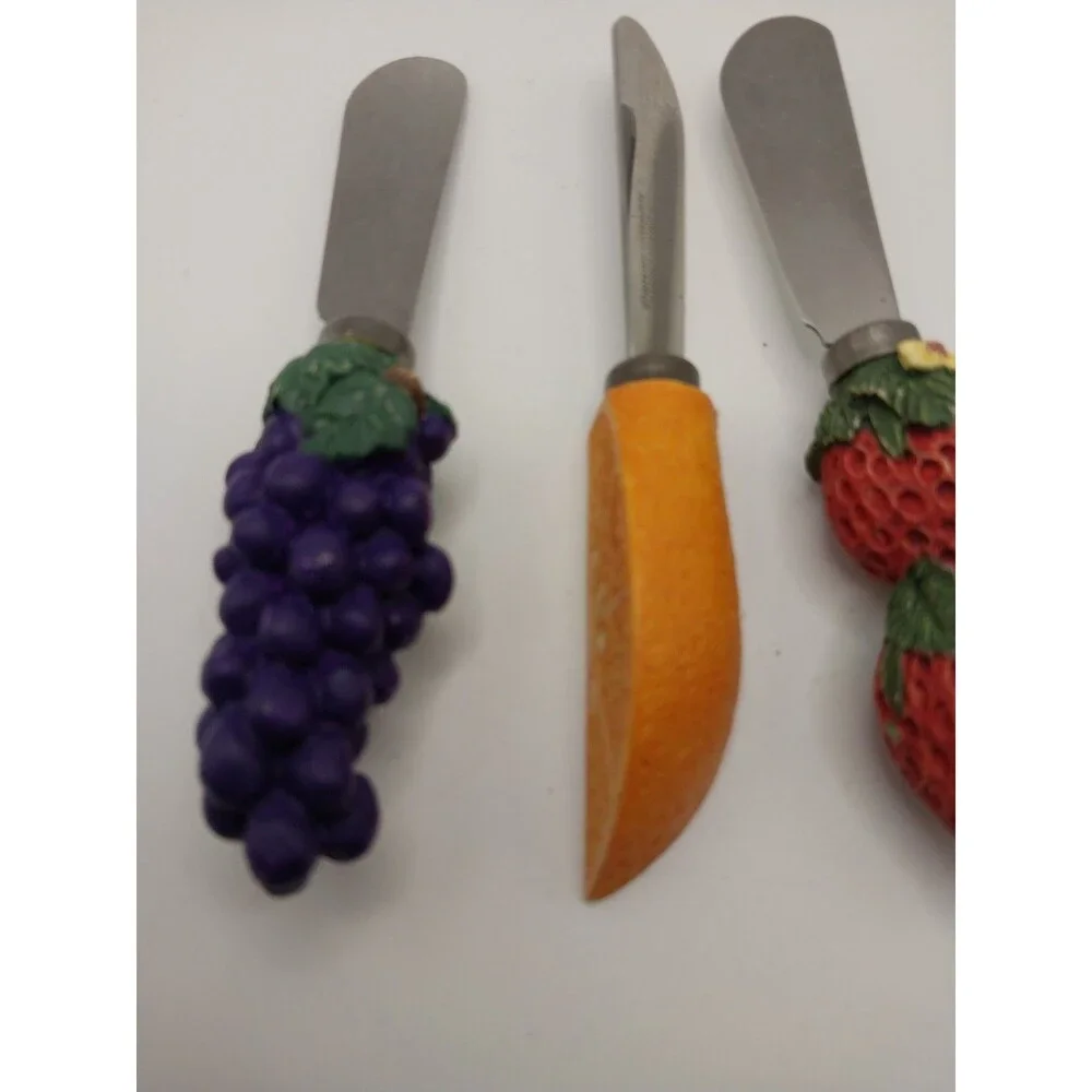 Boston Warehouse 4 Fruit Butter Cheese Spreaders Grapes Strawberries Lemon